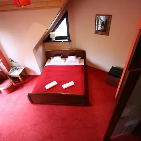 Pod Chmurką 3*