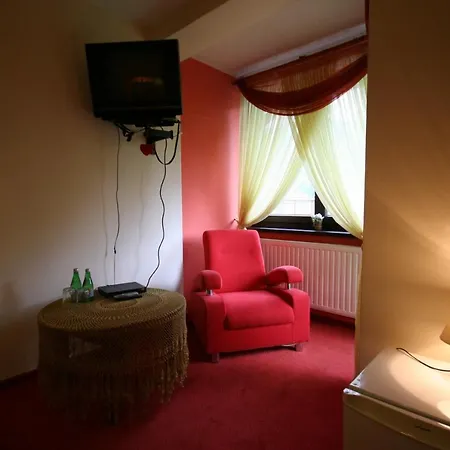 Pod Chmurką 3*