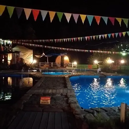 Pod Chmurką 3*