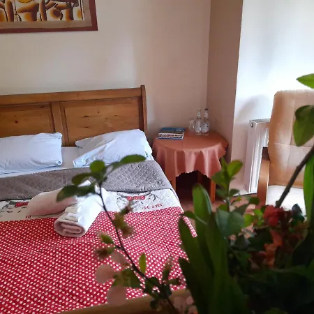 Pod Chmurką Zajazd 3*