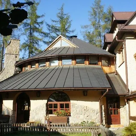 Pod Chmurką Zajazd 3*