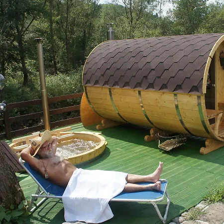 Pod Chmurką Zajazd 3*